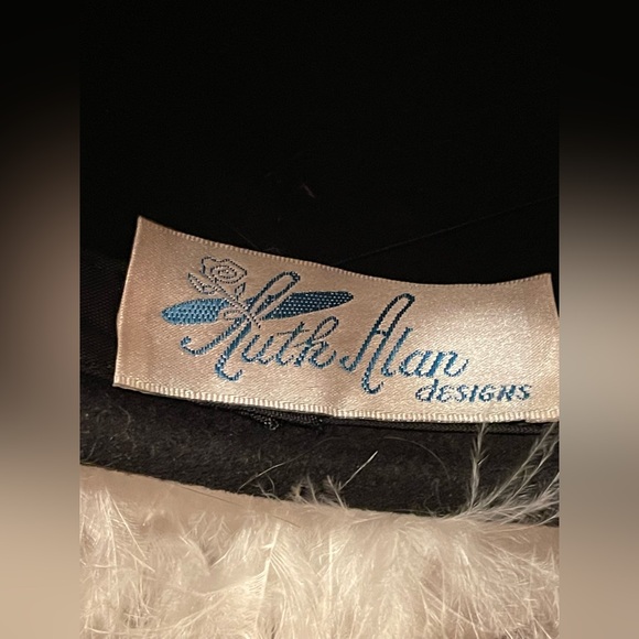 Wool and feather fancy hat by Bollman. Audrey Hepburn in Breakfast at Tiffany’s! - Picture 6 of 10